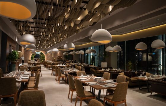 Restaurant Interior Design: Trends That Turn First-Time Diners Into Regulars